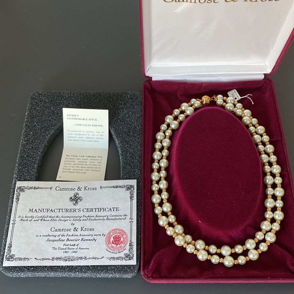 Camrose & Kross Fashion Pearl Necklace w/ Certificate, Case – Elegant Timeless